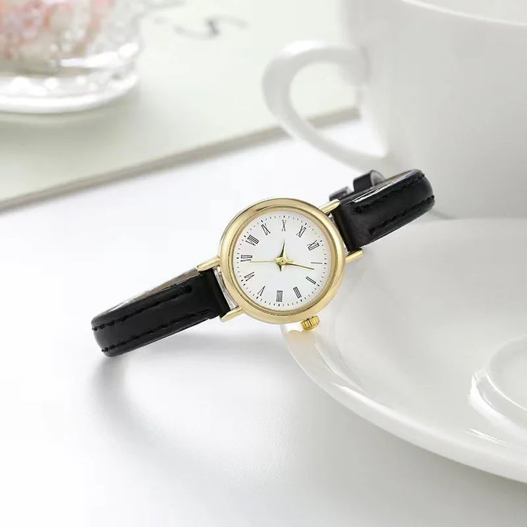 Élégante montre pour femme avec cadran romain et bracelet en cuir, plusieurs couleurs disponibles. Livraison prioritaire offerte !