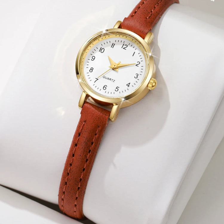 Élégante montre pour femme avec cadran romain et bracelet en cuir, plusieurs couleurs disponibles. Livraison prioritaire offerte !