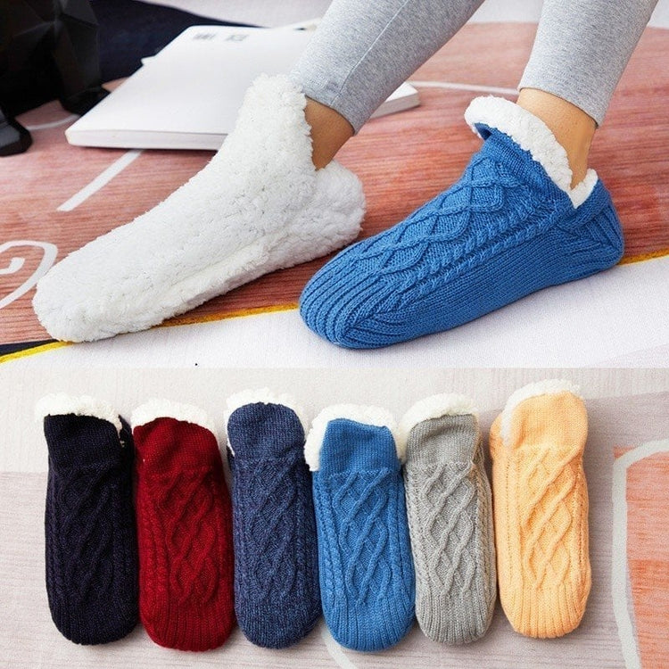 Magnifiques chaussettes thermiques antidérapantes pour l'intérieur. Fini les pieds gelés et inconfortables. Un indispensable pour un hiver douillet et sain. Qualité Premium. Produit coup de coeur. La livraison est offerte!