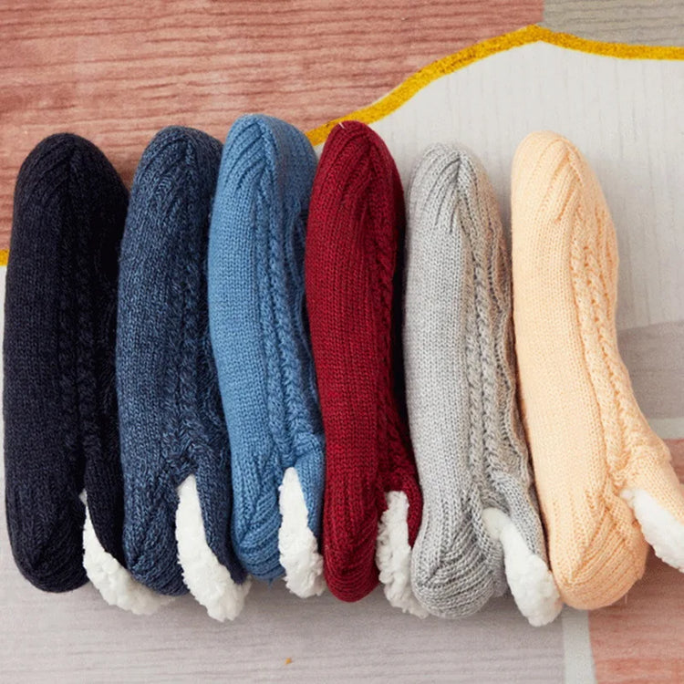 Magnifiques chaussettes thermiques antidérapantes pour l'intérieur. Fini les pieds gelés et inconfortables. Un indispensable pour un hiver douillet et sain. Qualité Premium. Produit coup de coeur. La livraison est offerte!