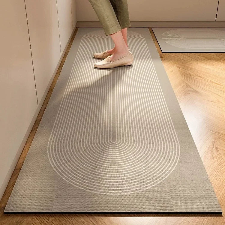 Élégant tapis de cuisine, tons sable, super absorbant, antidérapant, confortable et anti-fatigue pour vos pieds, chevilles et jambes. La livraison prioritaire est offerte !