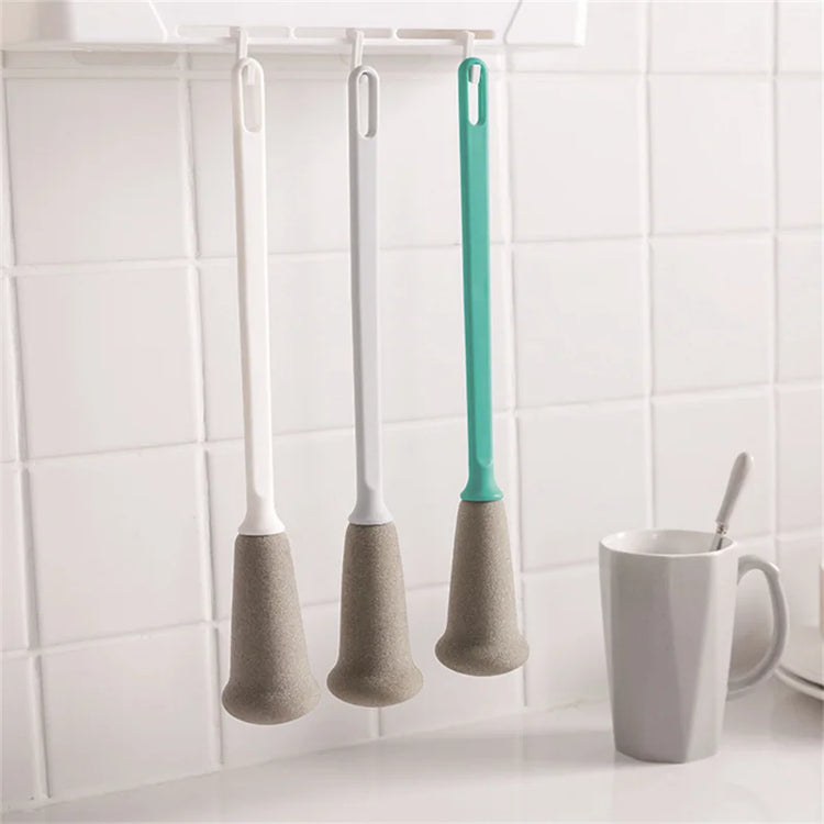 Ingénieuse brosse de nettoyage à long manche de 30.5 cm pour carafes et bouteilles. Pour un nettoyage immaculé. Produit Premium et coup de coeur. La livraison est offerte !