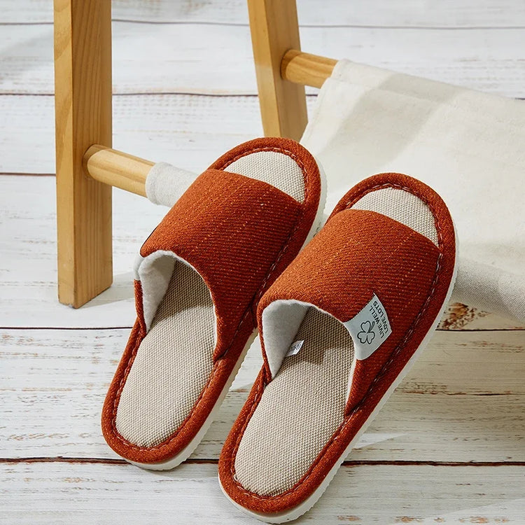 Superbes chaussons ultra confortables en lin, semelle souple antidérapante, ouverts et respirants, design élégant, parfaits pour toutes saisons et détente à la maison. La livraison est offerte !