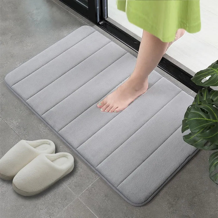 Magnifique tapis de bain en mousse à mémoire de forme, ultra confortable, antidérapant, absorbant et lavable en machine. La livraison est offerte !