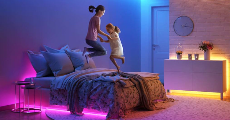 Ruban LED RGB, lumière flexible USB Bluetooth avec application wifi et télécommande pour rétroéclairage TV ou toute autre décoration - la livraison prioritaire est offerte !