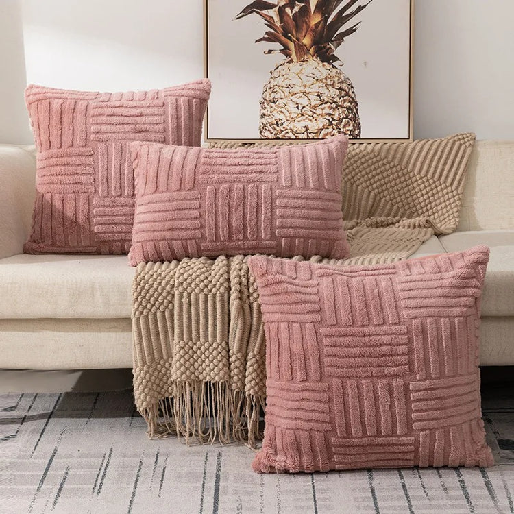 Superbe housse de coussin en velours ultra doux, lavable en machine, design géométrique élégant et résistant à la décoloration, disponible en 3 tailles. La livraison prioritaire est offerte !